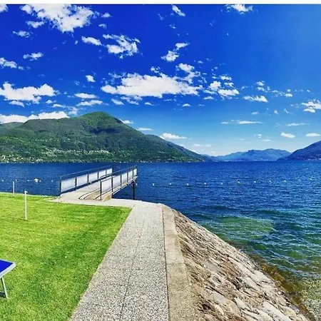 Rrrr House Romantic Relaxing Radiant Refined Apartman Brissago