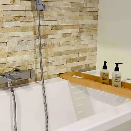 Rrrr House Romantic Relaxing Radiant Refined Apartman Brissago